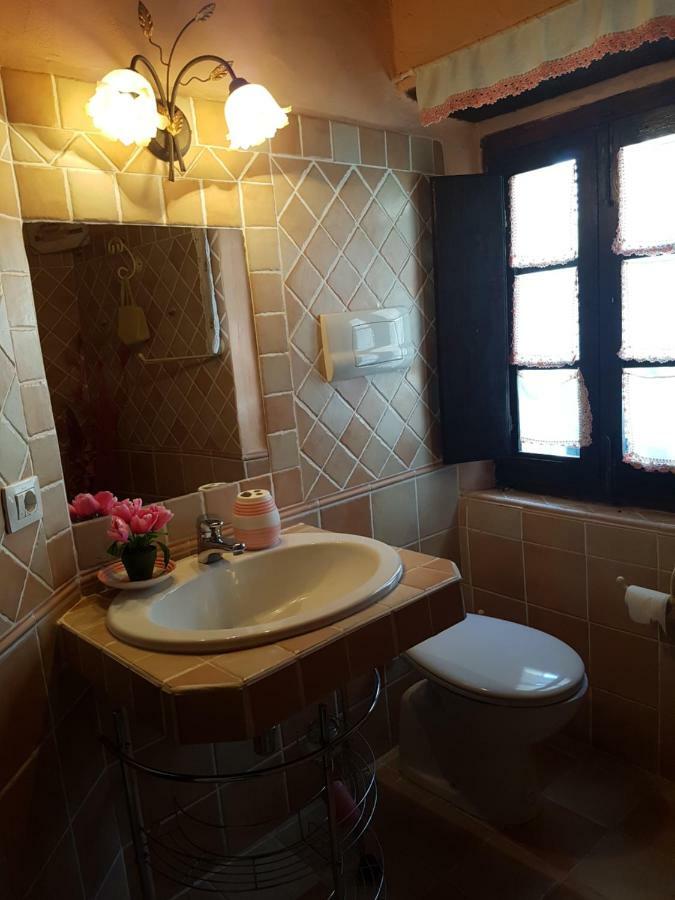 הוילה Loiri Porto San Paolo Stazzu Juanni מראה חיצוני תמונה